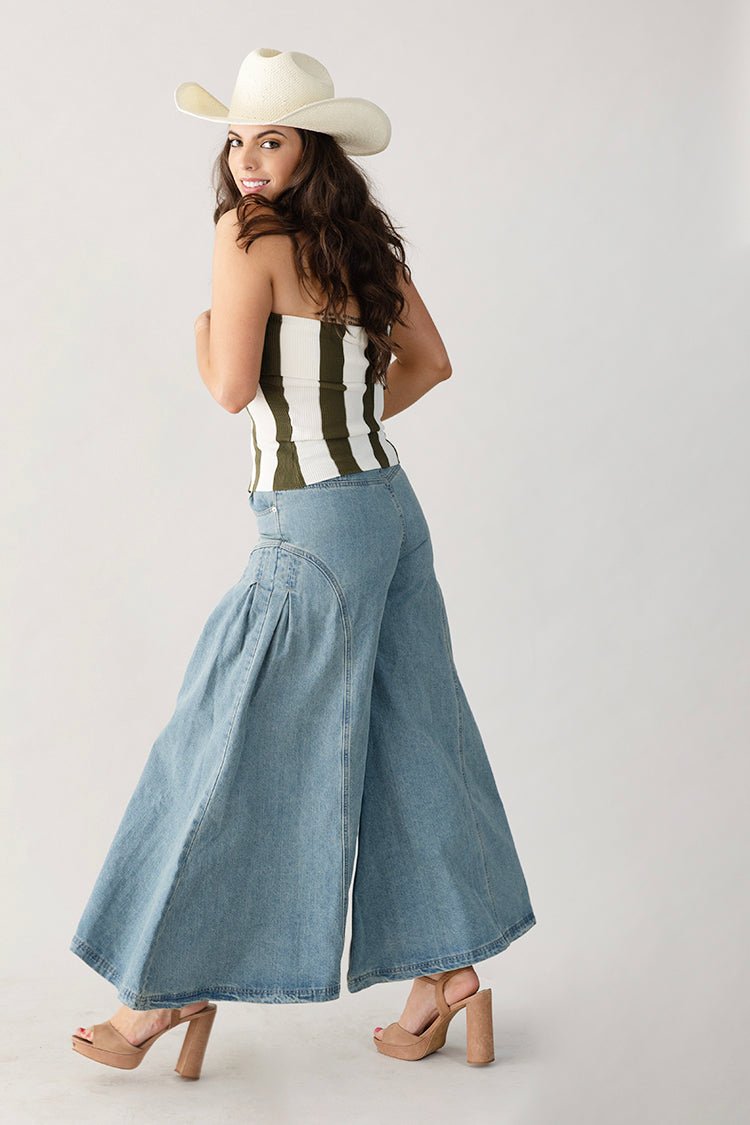 Extra Wide Leg Light Wash Jeans – Flea Style - Main Image