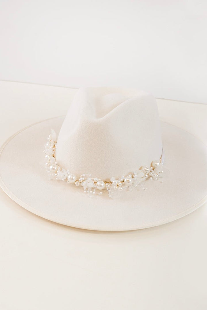 Bridal Hat Bar Reservation - Flea Style