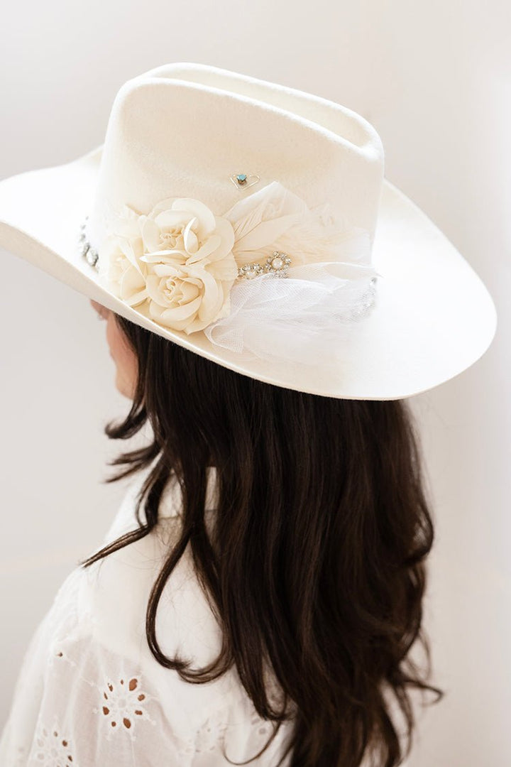 Bridal Hat Bar Reservation - Flea Style