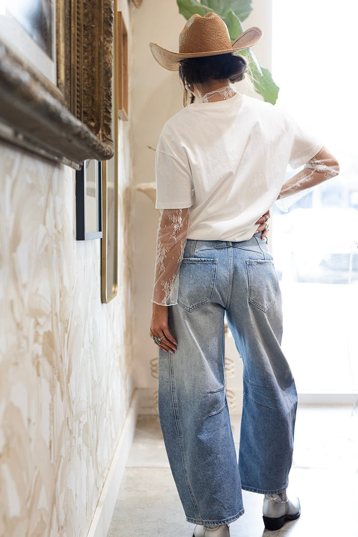 Distressed Light Wash Barrel Jeans - Flea Style