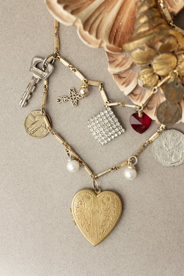 Heart Locket Vintage Charm Necklace - Flea Style