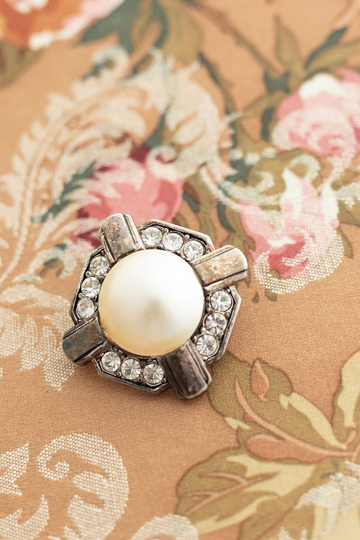 Vintage Bling and Pearl Brooch - Flea Style